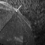 雨漏りに悩まされる方と無縁な方