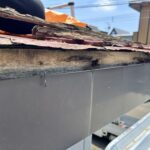 屋根側面の破風や唐草も劣化する