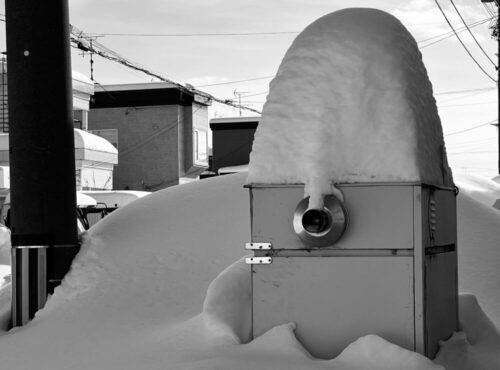 なぜ雪下ろしをしなければならないのか