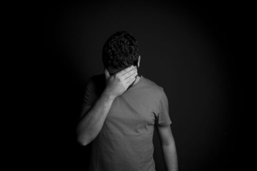 スノーダクトの排水管から漏れてくる。見極めを間違えると、何度直しても直りません